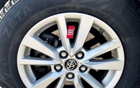 Toyota Camry, 2019 год, 2 300 000 рублей, 11 фотография