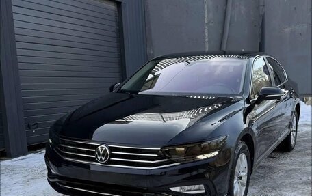 Volkswagen Passat B8 рестайлинг, 2022 год, 2 300 000 рублей, 2 фотография