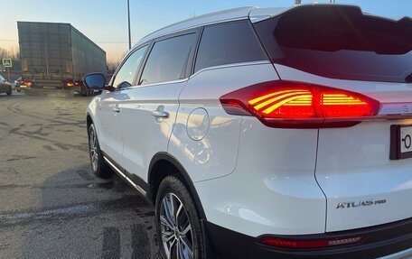 Geely Atlas, 2023 год, 2 000 000 рублей, 6 фотография