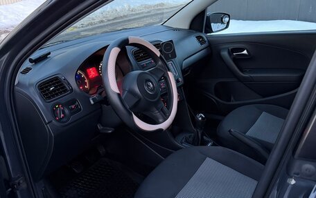 Volkswagen Polo VI (EU Market), 2013 год, 850 000 рублей, 6 фотография