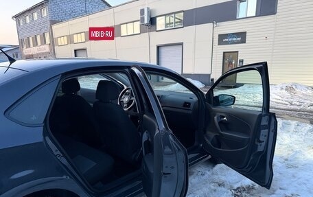 Volkswagen Polo VI (EU Market), 2013 год, 850 000 рублей, 9 фотография