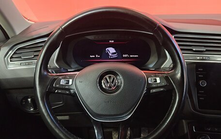 Volkswagen Tiguan II, 2018 год, 2 450 000 рублей, 12 фотография