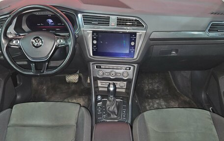 Volkswagen Tiguan II, 2018 год, 2 450 000 рублей, 9 фотография