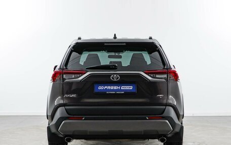 Toyota RAV4, 2019 год, 3 924 444 рублей, 4 фотография