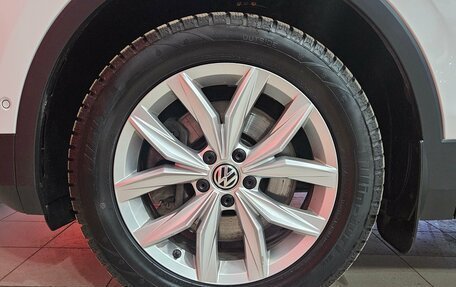 Volkswagen Tiguan II, 2018 год, 2 450 000 рублей, 22 фотография