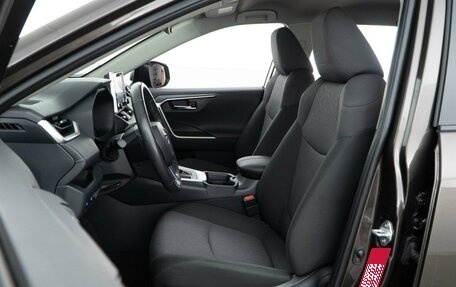 Toyota RAV4, 2019 год, 3 924 444 рублей, 10 фотография