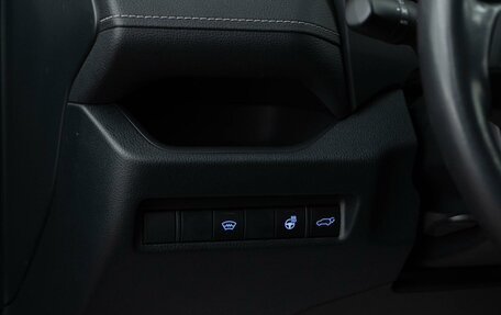 Toyota RAV4, 2019 год, 3 924 444 рублей, 18 фотография