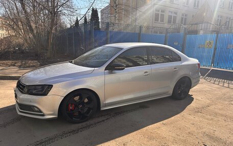 Volkswagen Jetta VI, 2015 год, 1 525 000 рублей, 1 фотография