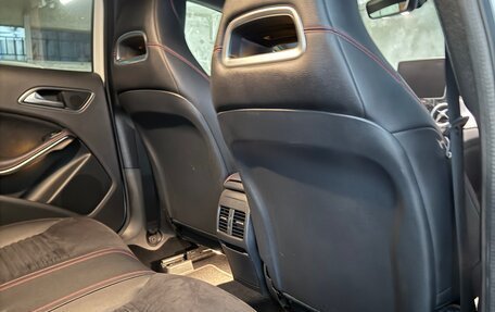 Mercedes-Benz GLA, 2017 год, 2 800 000 рублей, 21 фотография