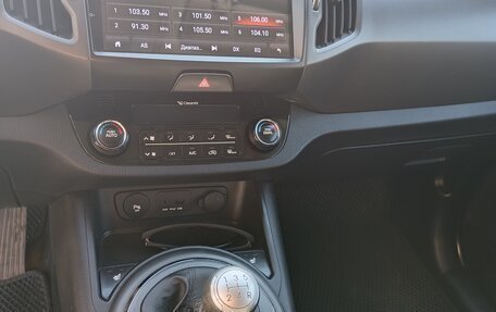 KIA Sportage III, 2011 год, 1 100 000 рублей, 16 фотография