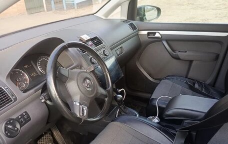 Volkswagen Touran III, 2011 год, 870 000 рублей, 7 фотография