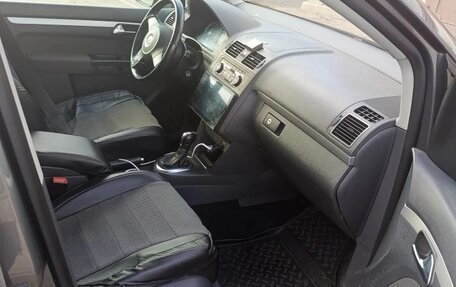 Volkswagen Touran III, 2011 год, 870 000 рублей, 8 фотография