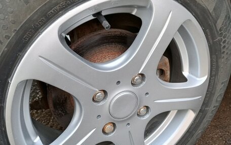 KIA Cerato I, 2005 год, 264 000 рублей, 19 фотография