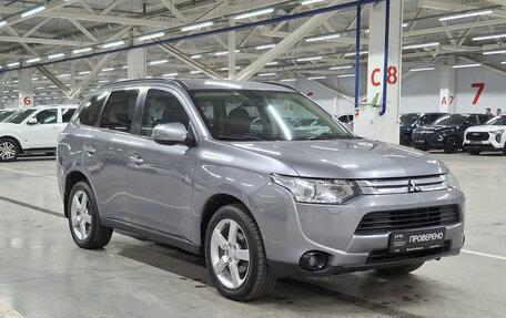 Mitsubishi Outlander III рестайлинг 3, 2012 год, 1 420 000 рублей, 3 фотография