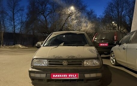 Volkswagen Vento, 1991 год, 220 000 рублей, 1 фотография