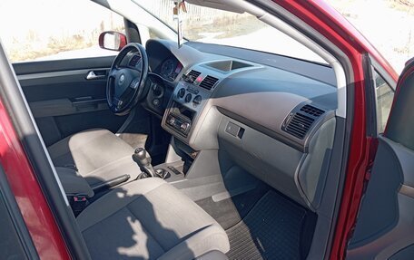 Volkswagen Touran III, 2008 год, 700 000 рублей, 3 фотография