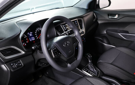 Hyundai Solaris II рестайлинг, 2021 год, 1 690 000 рублей, 15 фотография