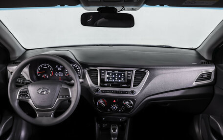 Hyundai Solaris II рестайлинг, 2021 год, 1 690 000 рублей, 17 фотография