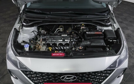 Hyundai Solaris II рестайлинг, 2021 год, 1 690 000 рублей, 9 фотография