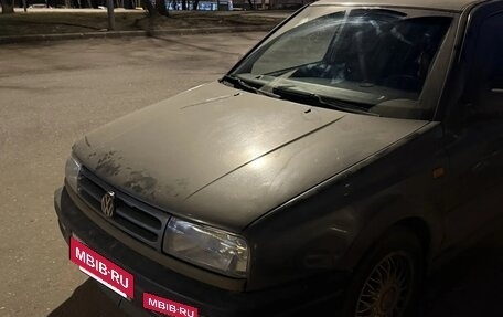 Volkswagen Vento, 1991 год, 220 000 рублей, 9 фотография