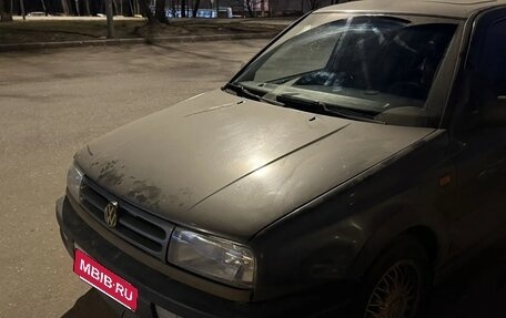 Volkswagen Vento, 1991 год, 220 000 рублей, 5 фотография