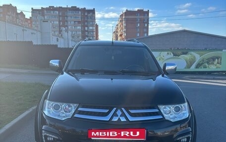 Mitsubishi Pajero Sport II рестайлинг, 2015 год, 2 370 000 рублей, 16 фотография