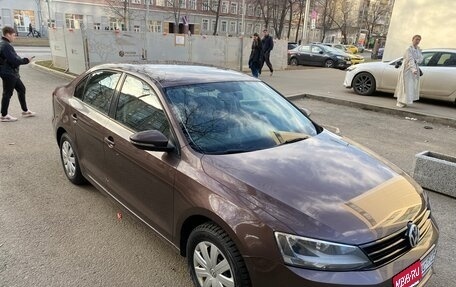Volkswagen Jetta VI, 2014 год, 1 260 000 рублей, 3 фотография