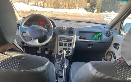 Renault Logan I, 2007 год, 220 000 рублей, 15 фотография