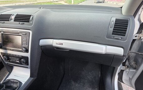 Skoda Octavia, 2011 год, 980 000 рублей, 9 фотография