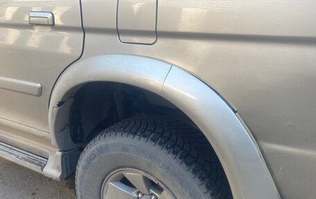 Mitsubishi Pajero Sport II рестайлинг, 2005 год, 800 000 рублей, 10 фотография