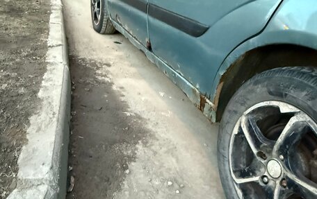 Ford Focus IV, 2001 год, 105 000 рублей, 4 фотография