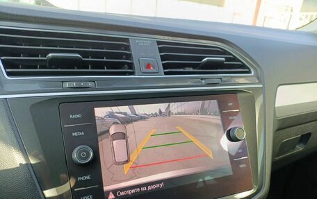 Volkswagen Tiguan II, 2017 год, 1 950 000 рублей, 23 фотография