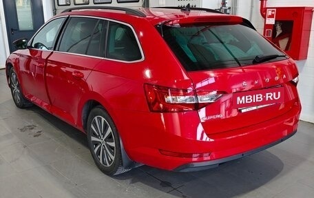 Skoda Superb III рестайлинг, 2022 год, 3 200 000 рублей, 3 фотография