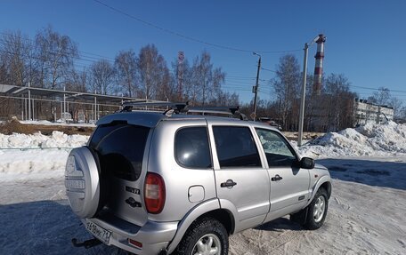 Chevrolet Niva I рестайлинг, 2004 год, 300 000 рублей, 3 фотография