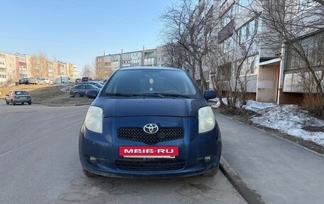 Toyota Yaris III рестайлинг, 2007 год, 485 000 рублей, 6 фотография