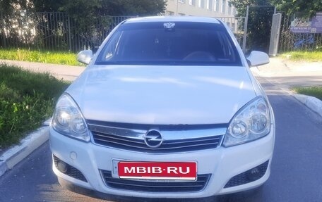 Opel Astra H, 2011 год, 580 000 рублей, 1 фотография