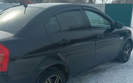 Hyundai Verna II, 2007 год, 450 000 рублей, 3 фотография