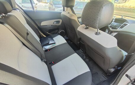 Chevrolet Cruze II, 2012 год, 670 000 рублей, 3 фотография