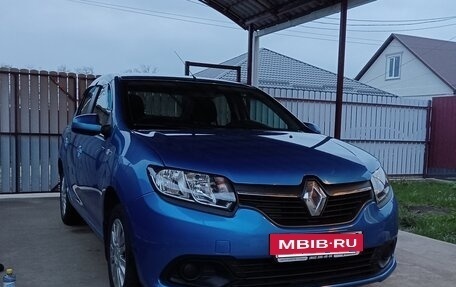 Renault Logan II, 2016 год, 910 000 рублей, 3 фотография