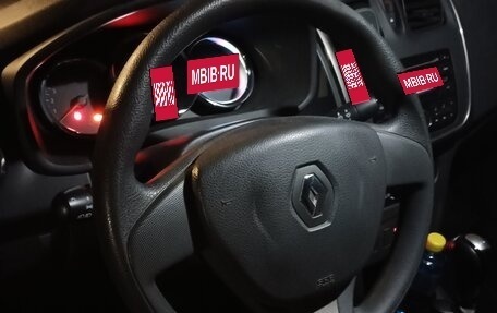 Renault Logan II, 2016 год, 910 000 рублей, 7 фотография