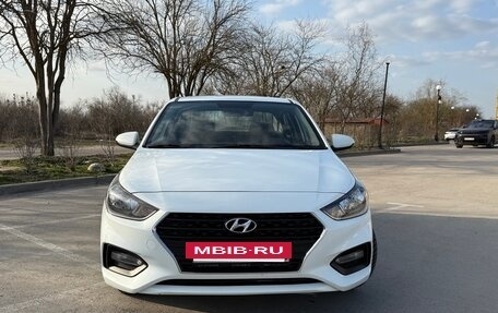 Hyundai Solaris II рестайлинг, 2017 год, 1 185 000 рублей, 3 фотография