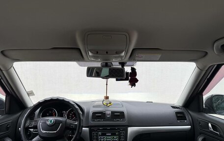 Skoda Yeti I рестайлинг, 2013 год, 1 150 000 рублей, 20 фотография