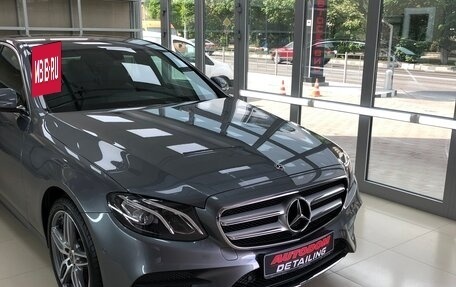 Mercedes-Benz E-Класс, 2019 год, 3 199 000 рублей, 4 фотография