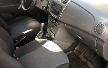 Renault Sandero II рестайлинг, 2015 год, 830 000 рублей, 8 фотография