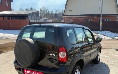 Chevrolet Niva I рестайлинг, 2018 год, 625 000 рублей, 5 фотография