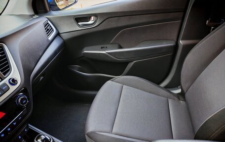 Hyundai Solaris II рестайлинг, 2017 год, 1 490 000 рублей, 27 фотография