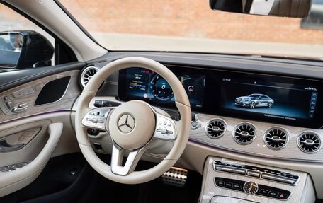 Mercedes-Benz CLS, 2018 год, 4 950 000 рублей, 10 фотография