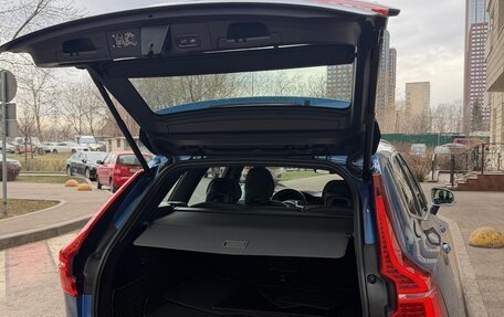 Volvo XC60 II, 2018 год, 3 100 000 рублей, 11 фотография