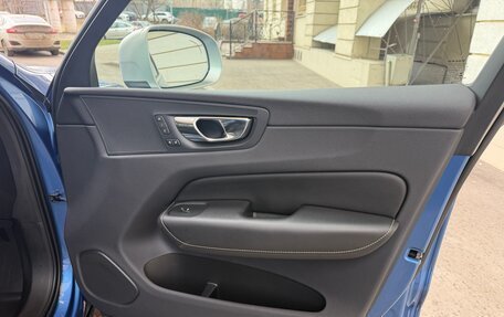 Volvo XC60 II, 2018 год, 3 100 000 рублей, 32 фотография