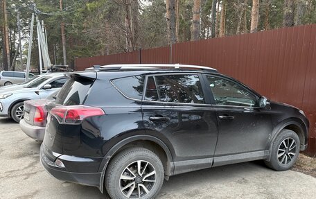 Toyota RAV4, 2018 год, 3 000 000 рублей, 3 фотография
